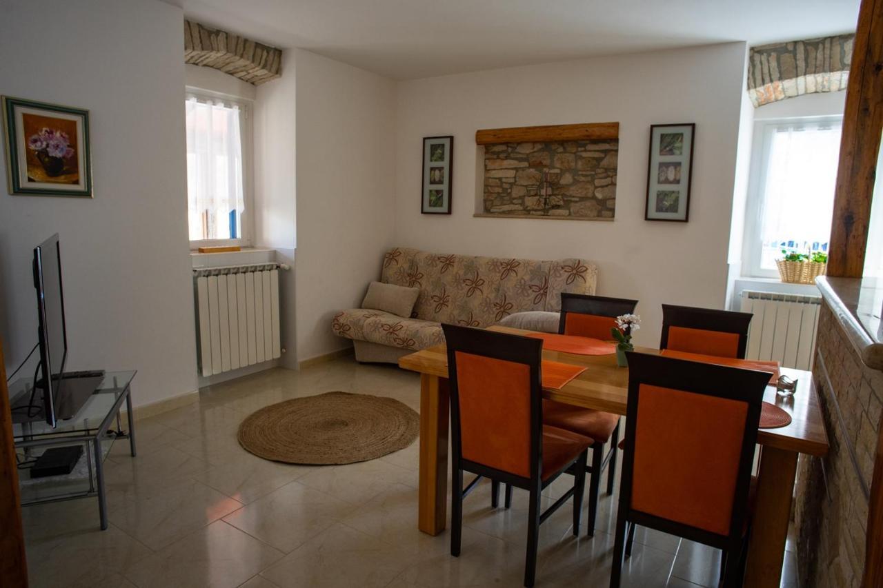 Olive Tree Apartments Umag Exterior photo