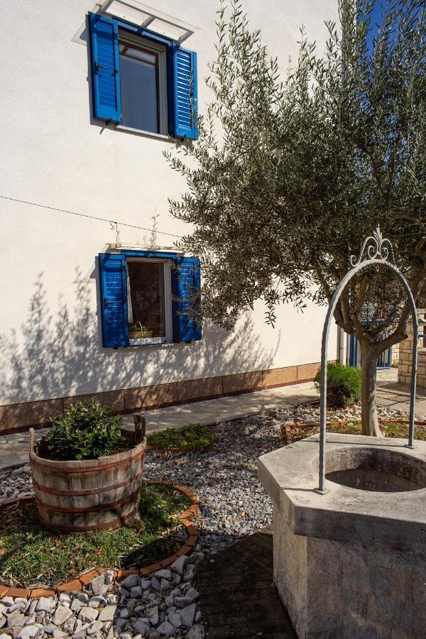 Olive Tree Apartments Umag Exterior photo